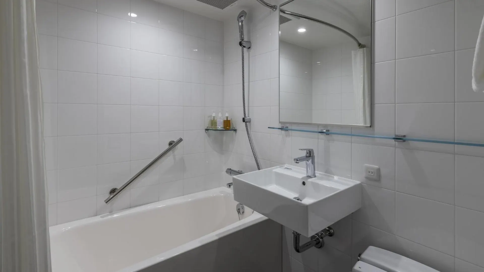 Hotel Forza Sapporo Station 3*,
